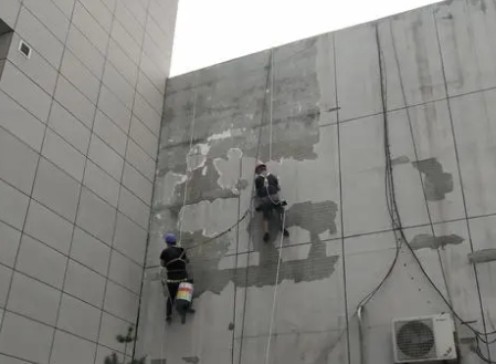 麟游楼顶漏水维修公司分享下麟游外墙防水的注意事项